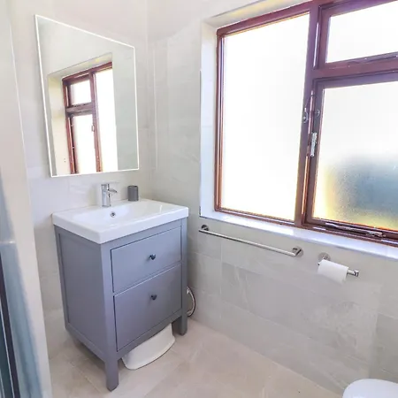 Tonakilla House * Camp