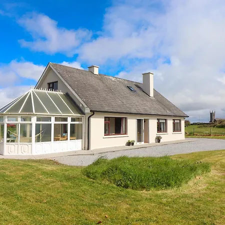 Holiday home Tonakilla House Camp